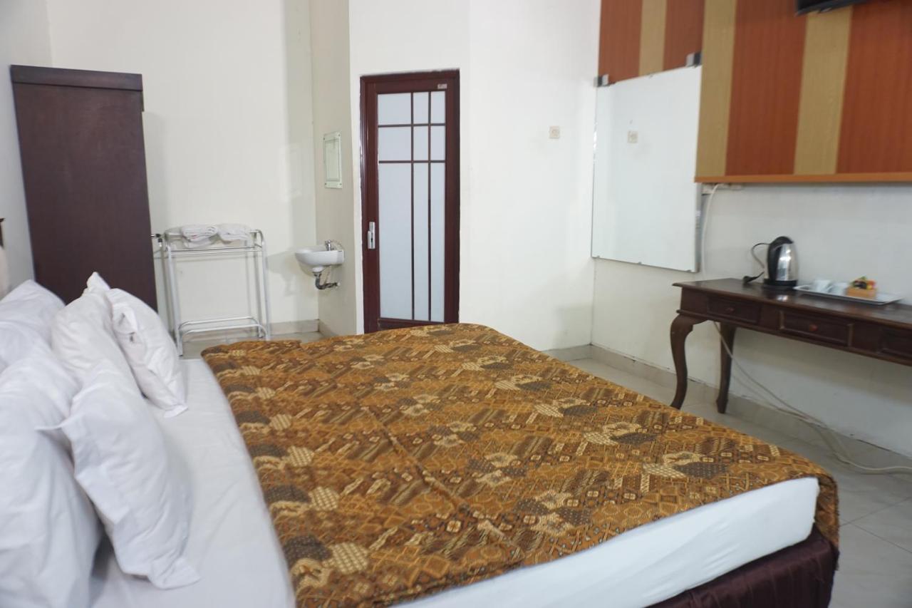 Hotel Laweyan Solo Zewnętrze zdjęcie